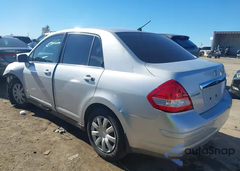 2007 Nissan Versa 1.8S z USA, uszkodzony, nr VIN 3N1BC11E77L447828
